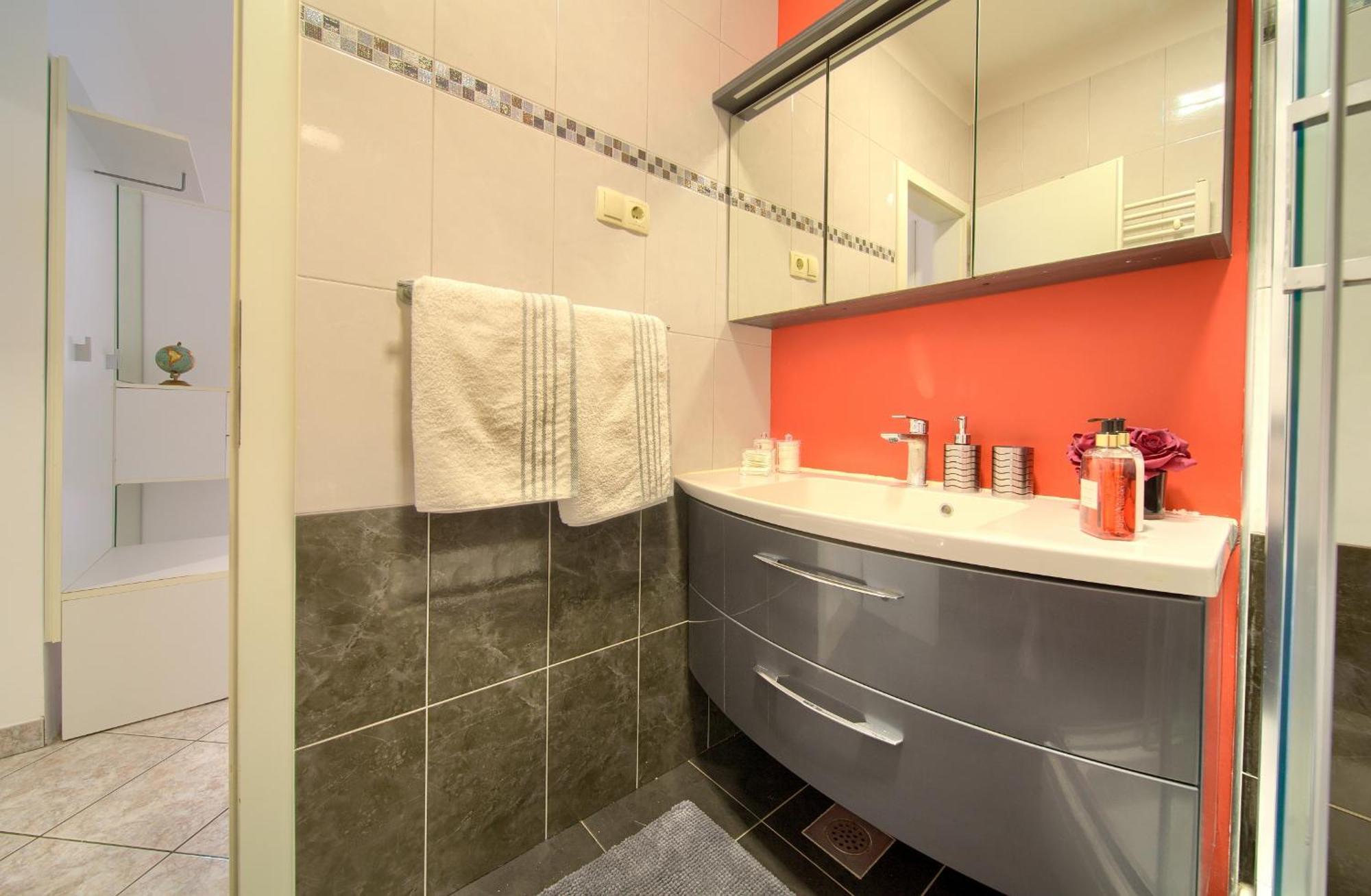 Apartmani Assa Krk Krk Town Exterior foto