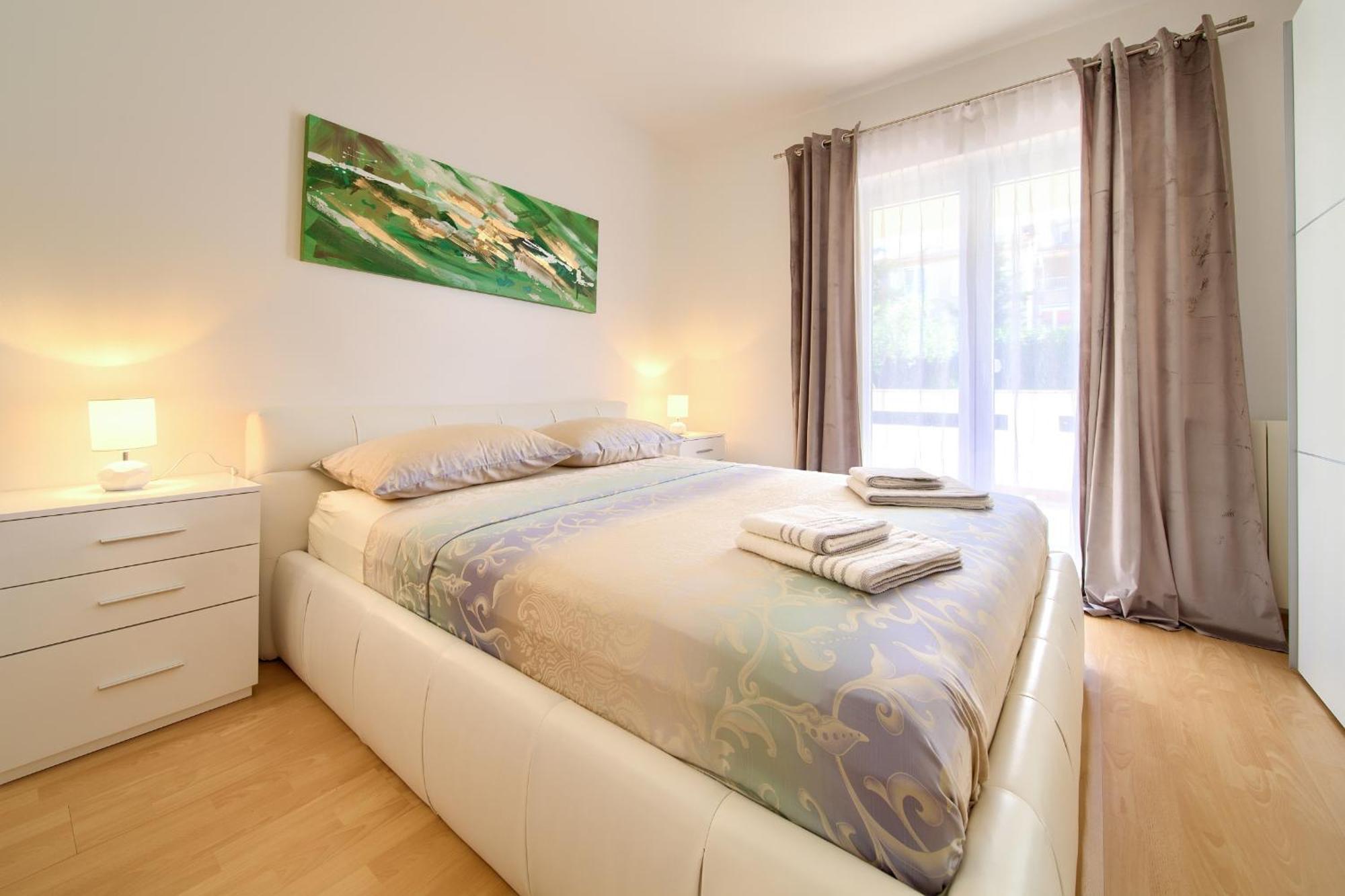 Apartmani Assa Krk Krk Town Exterior foto